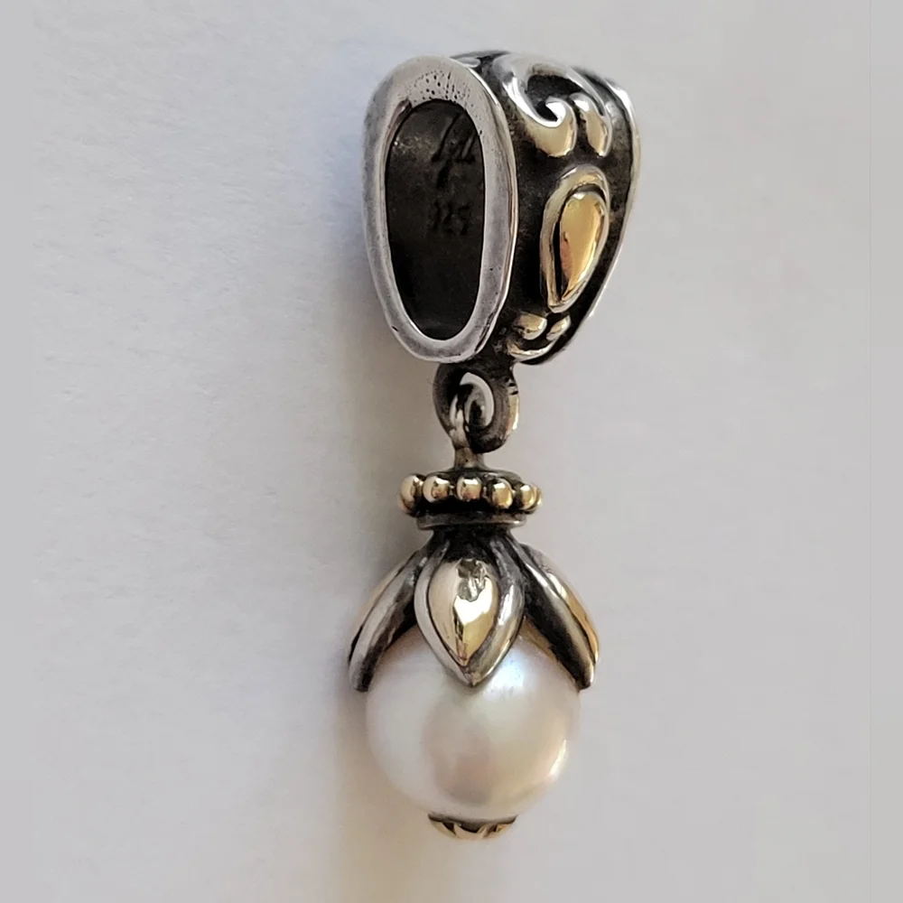 John Hardy Pearl Drop Pendant 18kt Gold accents &.925 silver - Picture 3 of 6